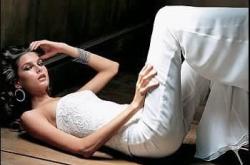 选秀冠军竟是“变性人”？早年手术记录流出，经纪公司天价索赔黑客