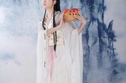 偶像宿舍惊现“吸毒派对”，警方突袭查获新型毒品，全员尿检引爆行业地震